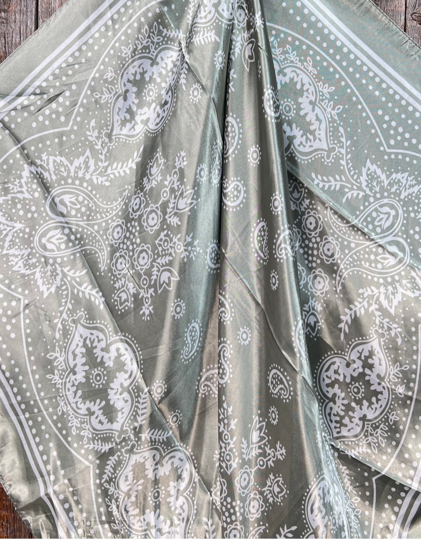 RODEO DRIVE WILD RAG SILK BANDANNA PRINT