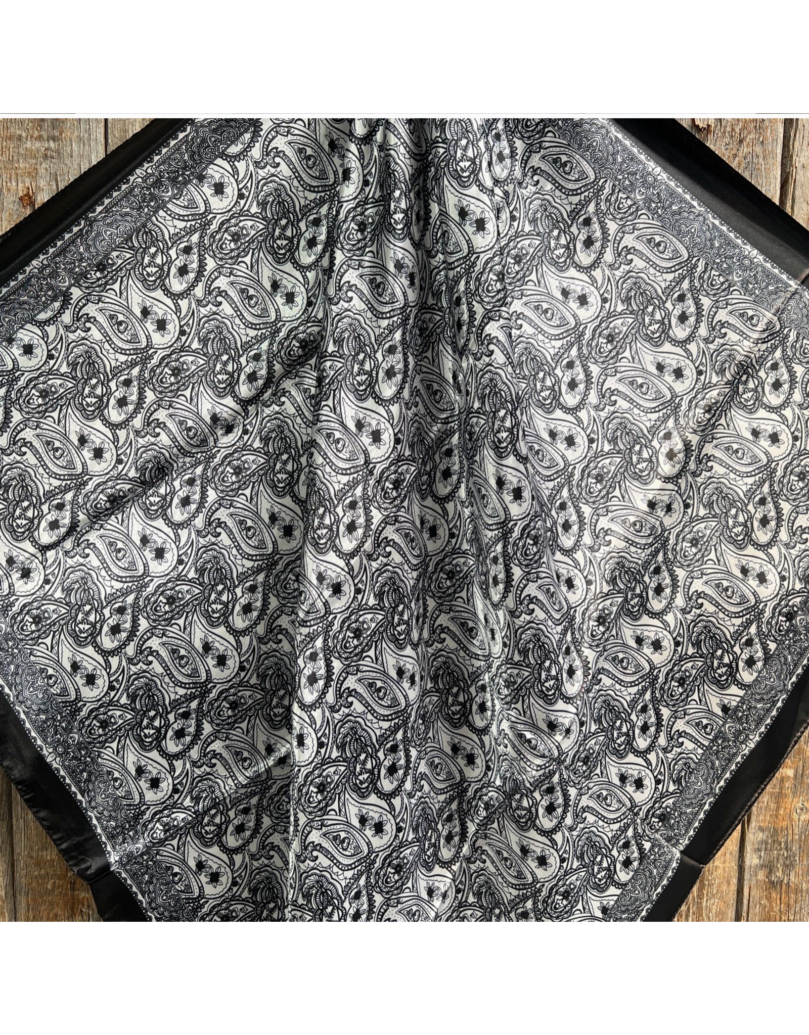 RODEO DRIVE WILD RAG SILK BANDANNA PRINT