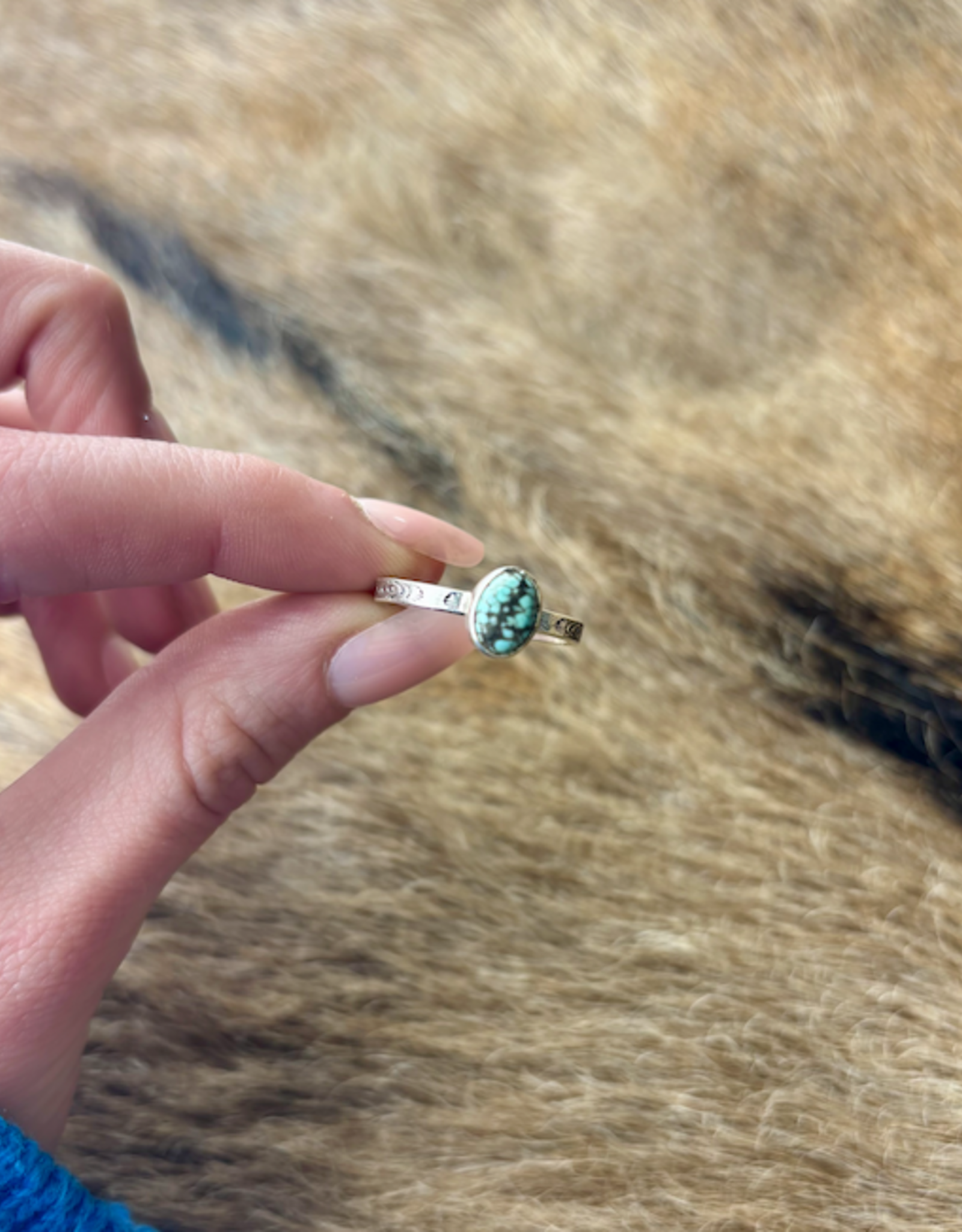 RING BAND STERLING SILVER ADJUSTABLE STACKER W/ TURQUOISE OVAL STONE
