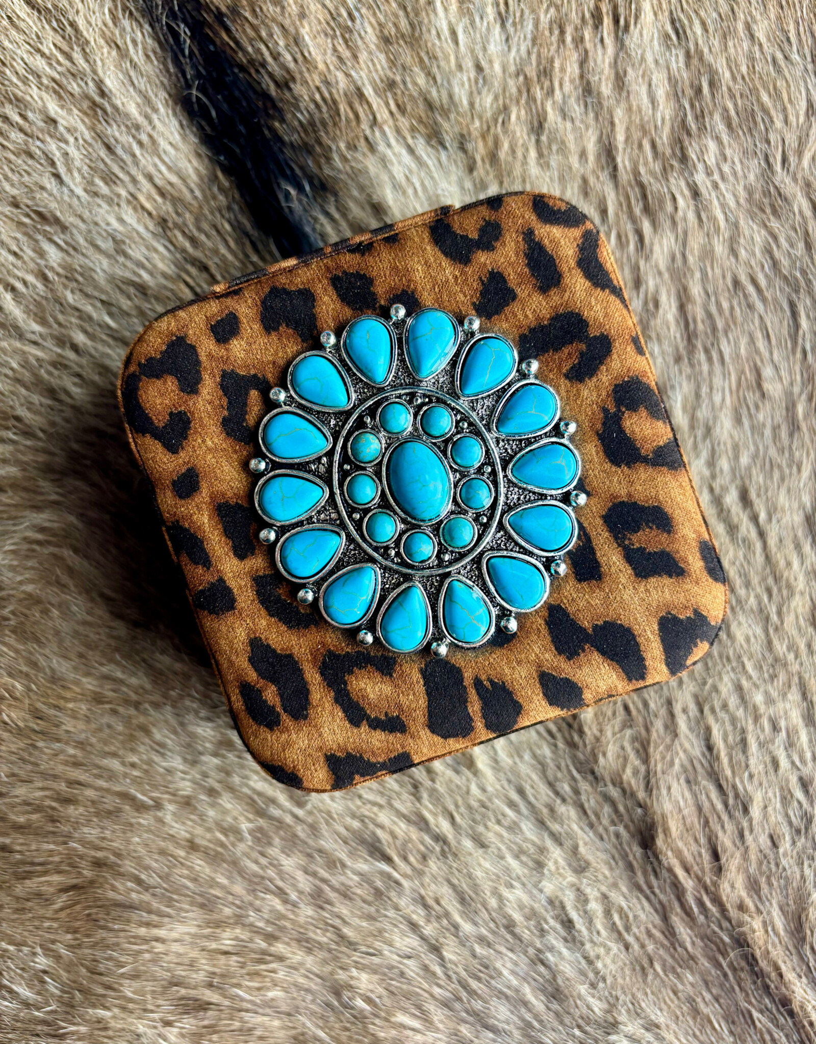 WESTERN TRAVEL CASE JEWELRY CASE LEOPARD WITH TURQ CONCHO