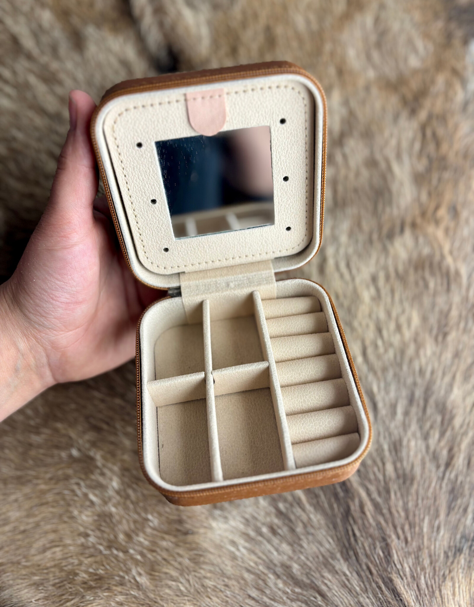 TRAVEL JEWELRY BOX LEATHER METAL PLATED FLORAL