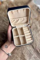 WESTERN TRAVEL JEWELRY CASE GENUINE TOOLED LEATHER