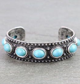 WESTERN ENGRAVED OVAL STONE BRACELET CUFF