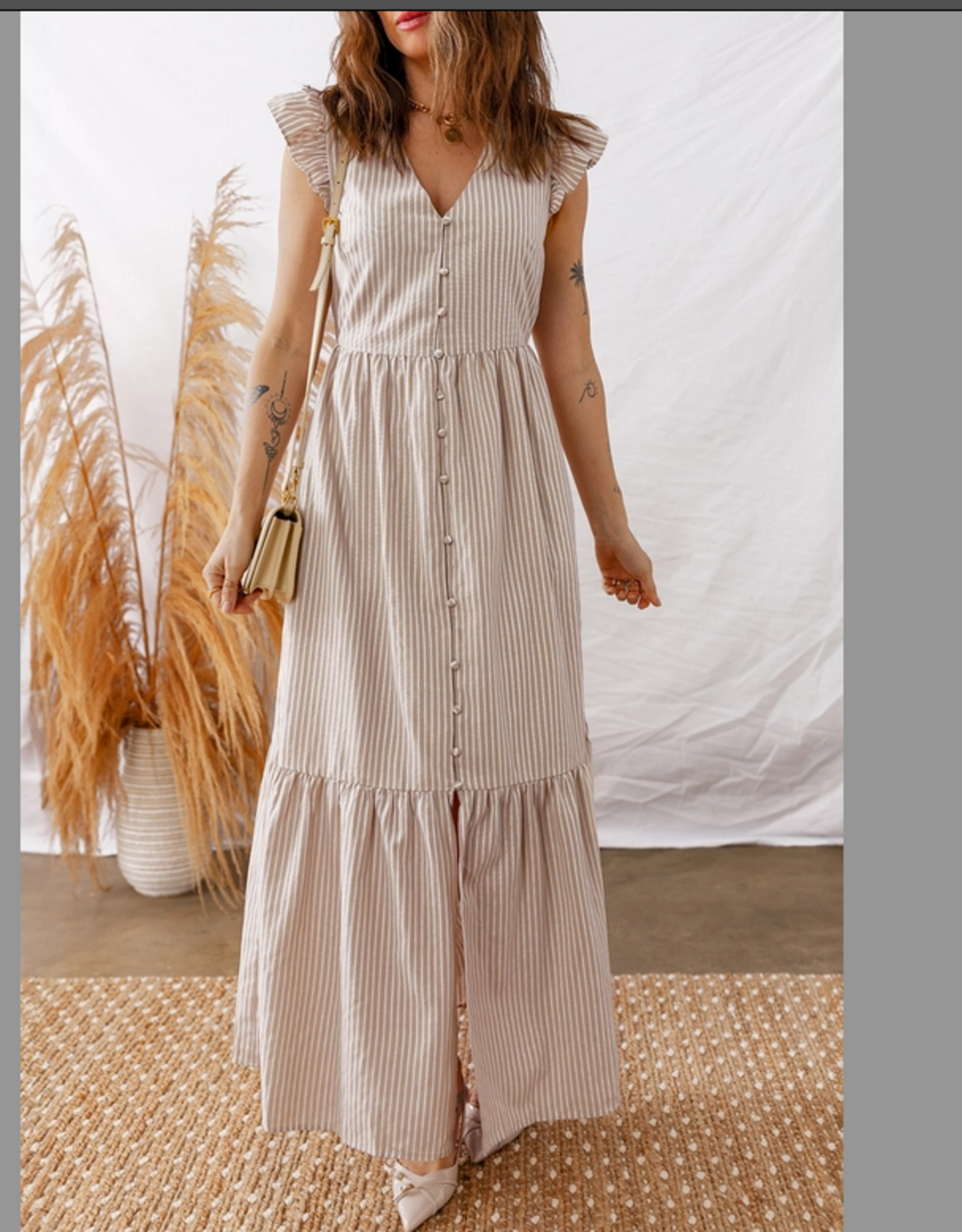 1 THE WOMEN DRESS WMS MAXI BUTTON MIDDLE TAN/WHT STRIPE FLUTTER SLEEVES