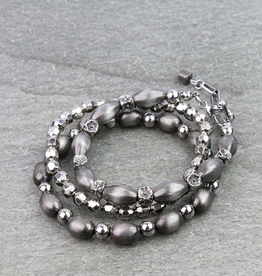 STACK OF 3 NAVAJO PEARL BRACELETS OVAL BEADS WITH FLORAL BEADS