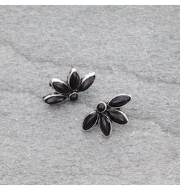 WESTERN FLOWER STONE STUD EARRINGS BLACK