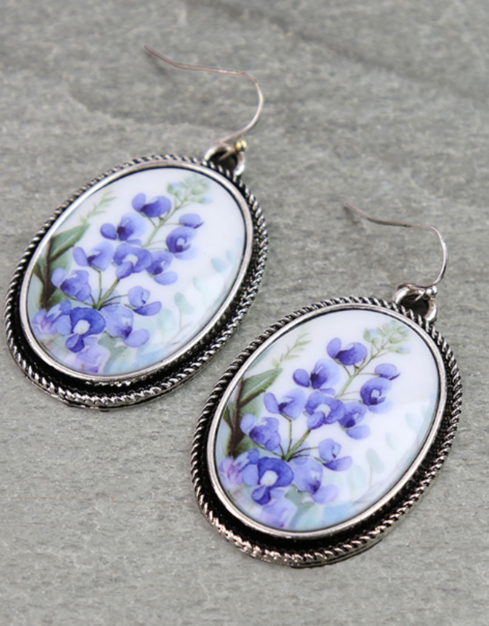 WESTERN FLOWER PORTRAIT DANGLE EARRINGS