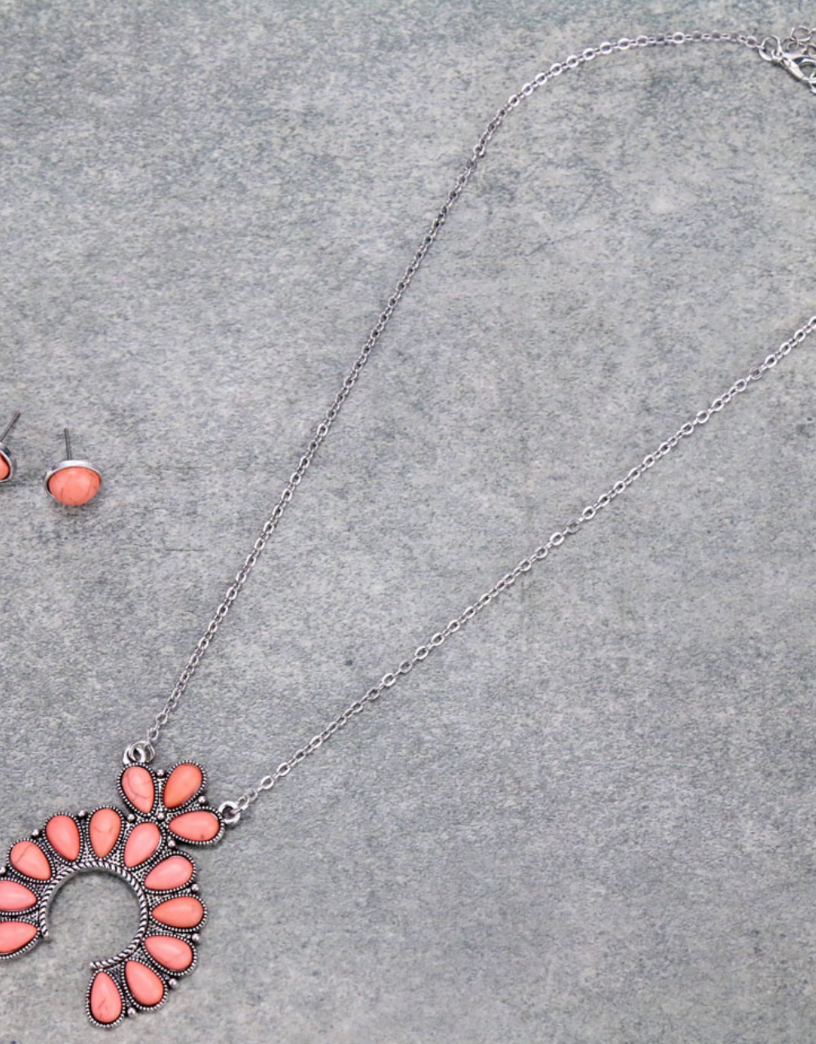 NECKLACE AND EARRINGS PINK  SQUASH BLOSSOM ON CHAIN