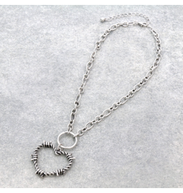 HEART BARBED WIRE NECKLACE