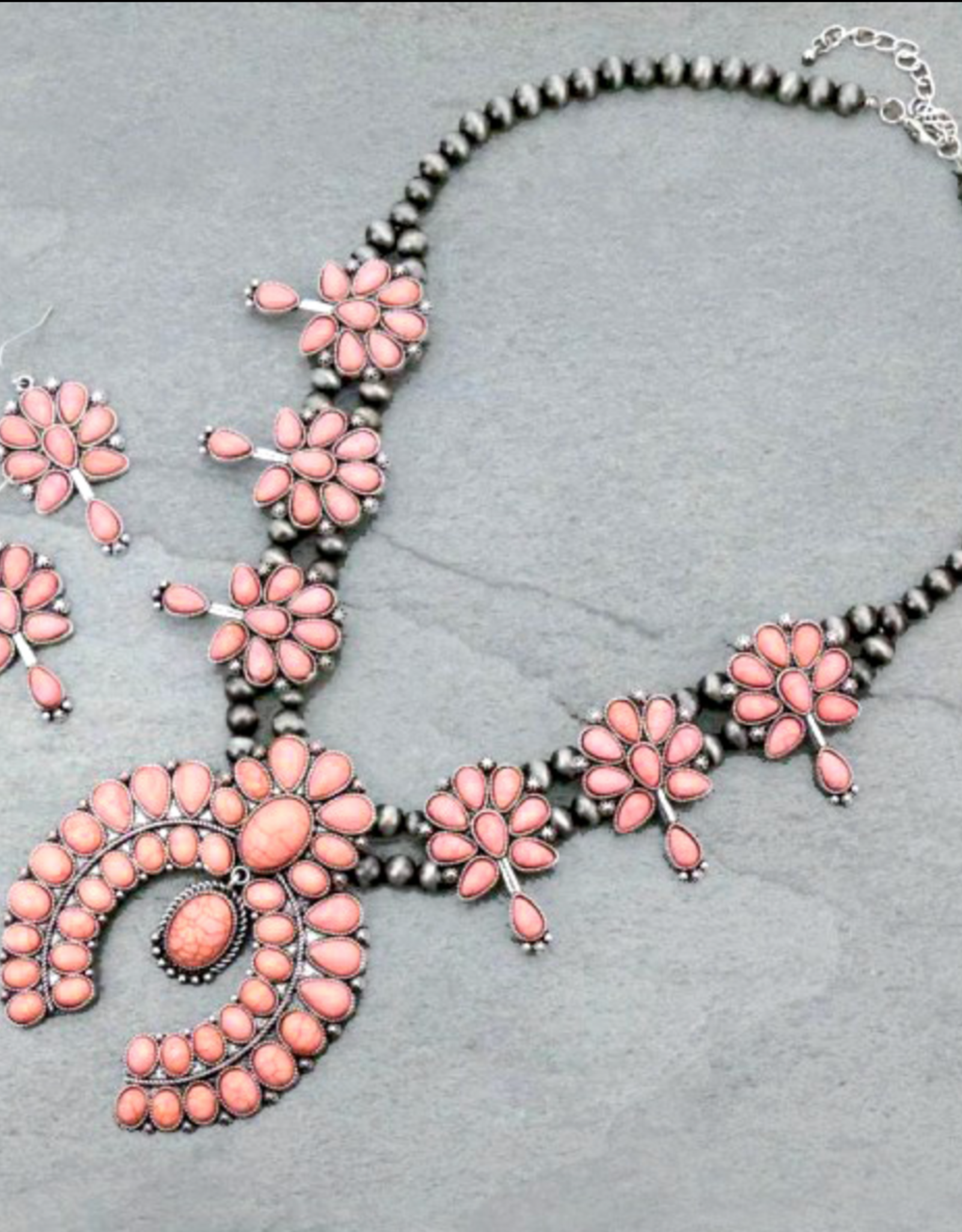 NAVAJO PEARL AND PINK SQUASH BLOSSOM NECKLACE SET