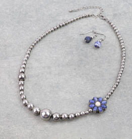 NAVAJO PEARL NECKLACE SET WITH FLOWER BLUE & WHITE