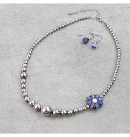 NAVAJO PEARL NECKLACE SET WITH FLOWER BLUE & WHITE