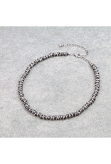 NECKLACE FLAT SILVER BEADS WITH NAVAJO PEARLS 13"