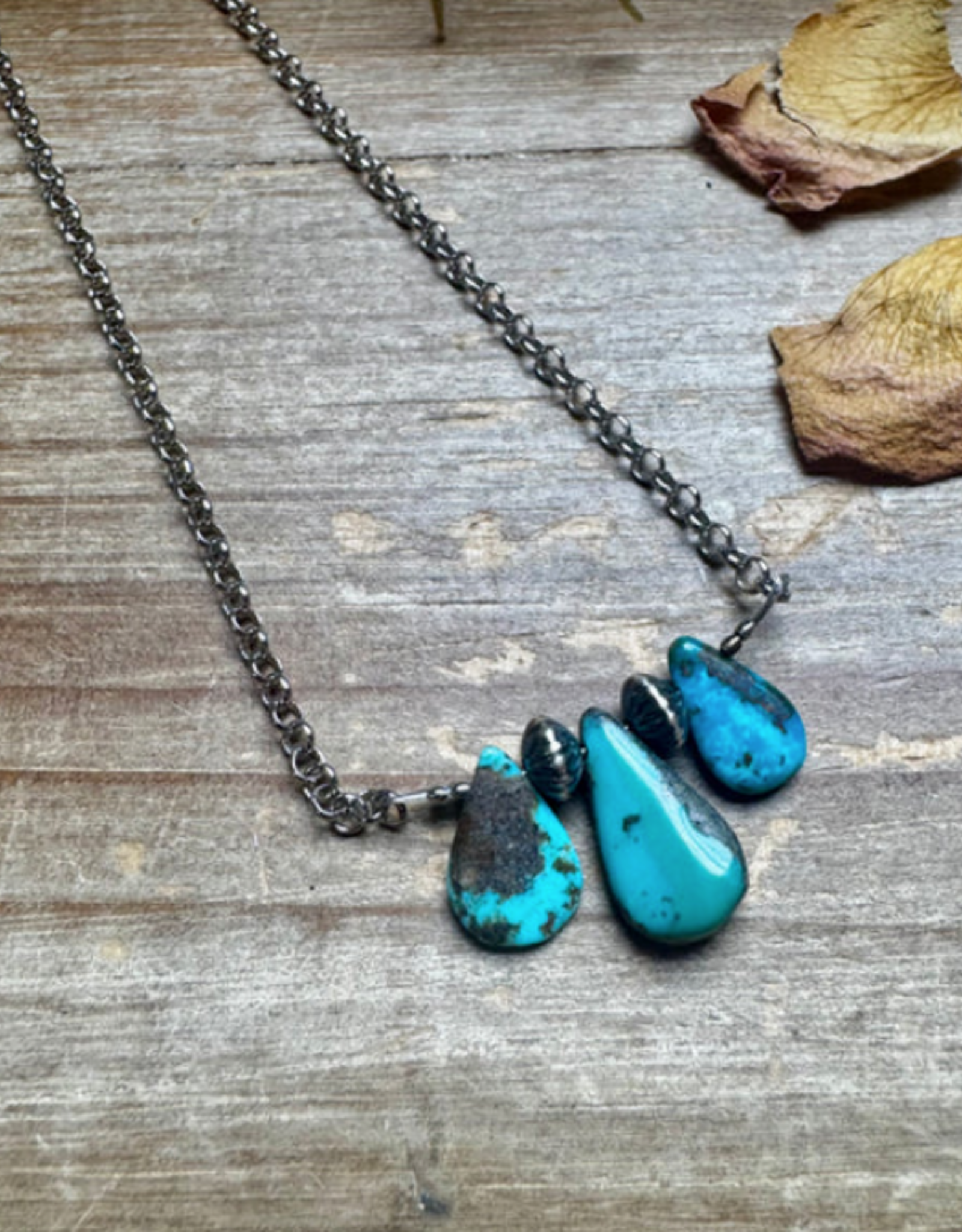 NECKLACE 16" IN BLUE TURQUOISE AND STERLING SILVER PEARL