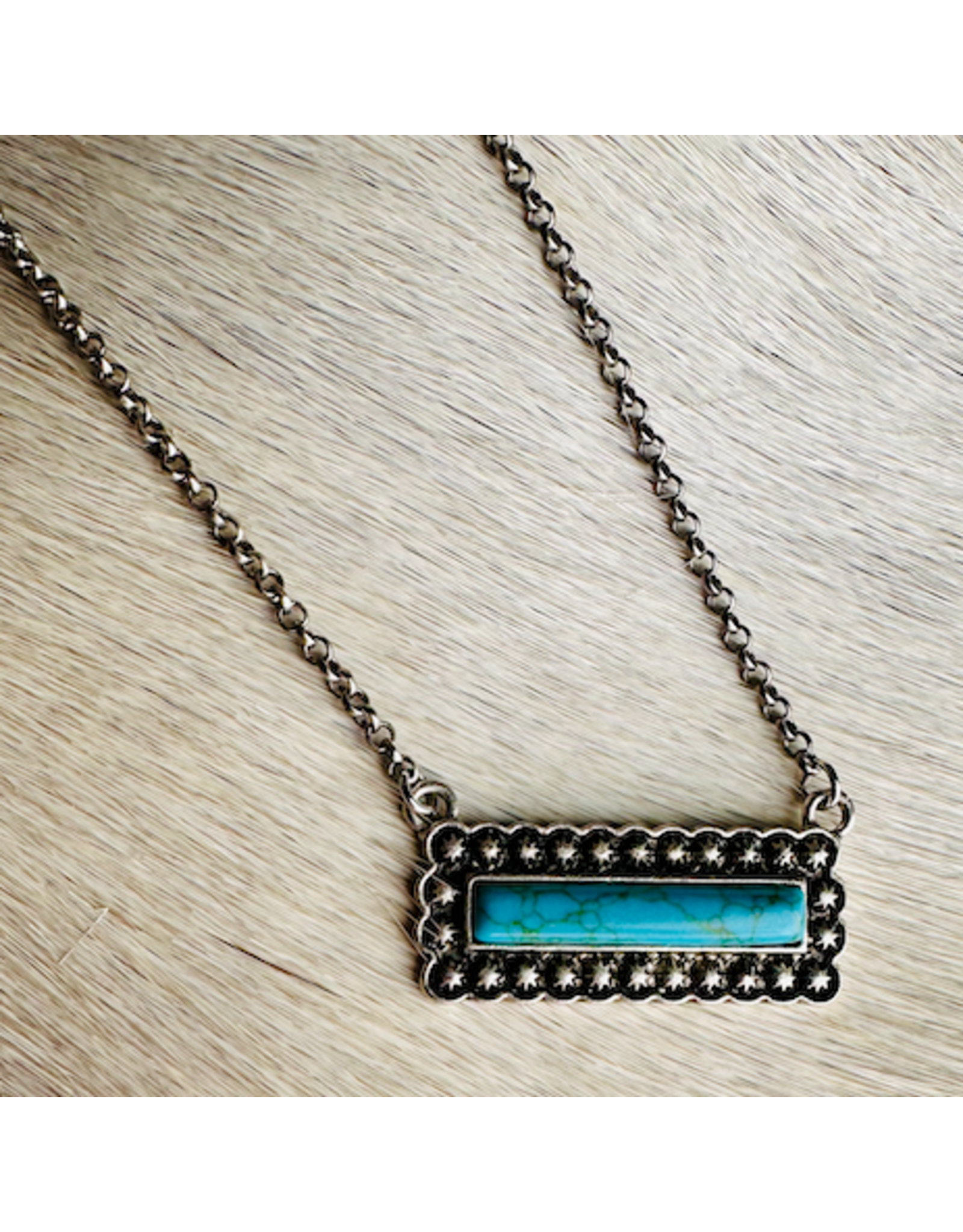 NECKLACE BLUE TURQUOISE BAR ON CHAIN
