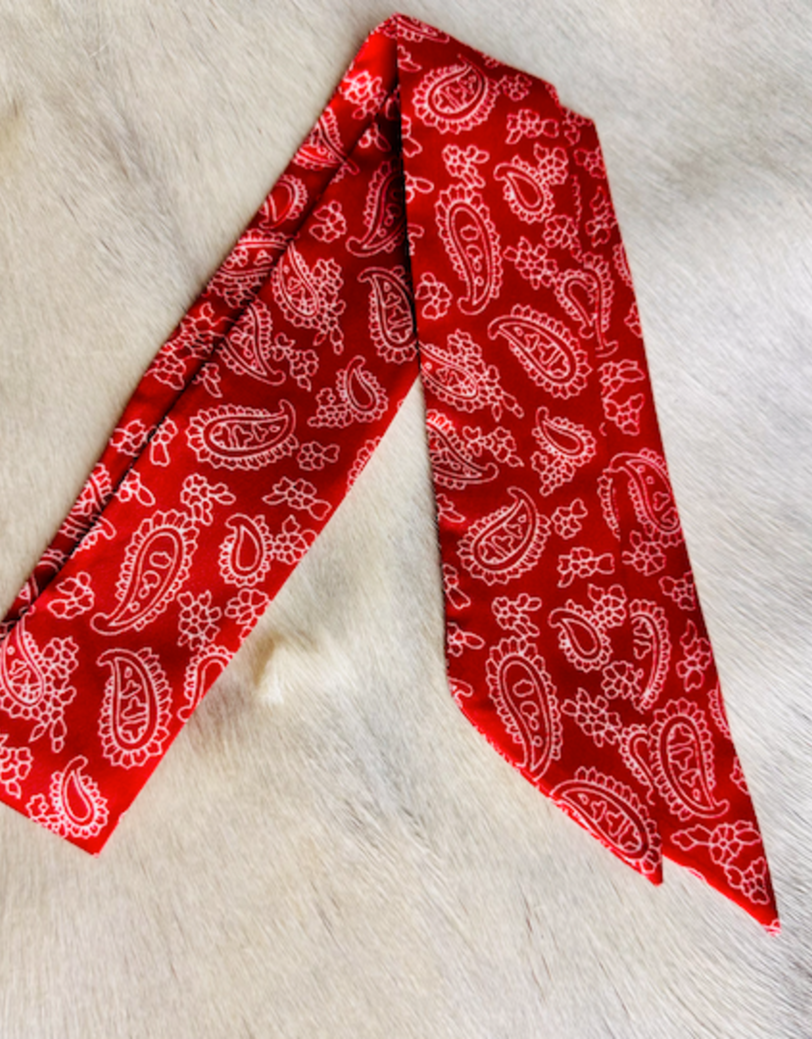 TWILLY MAROON & WHITE  BANDANA PRINT