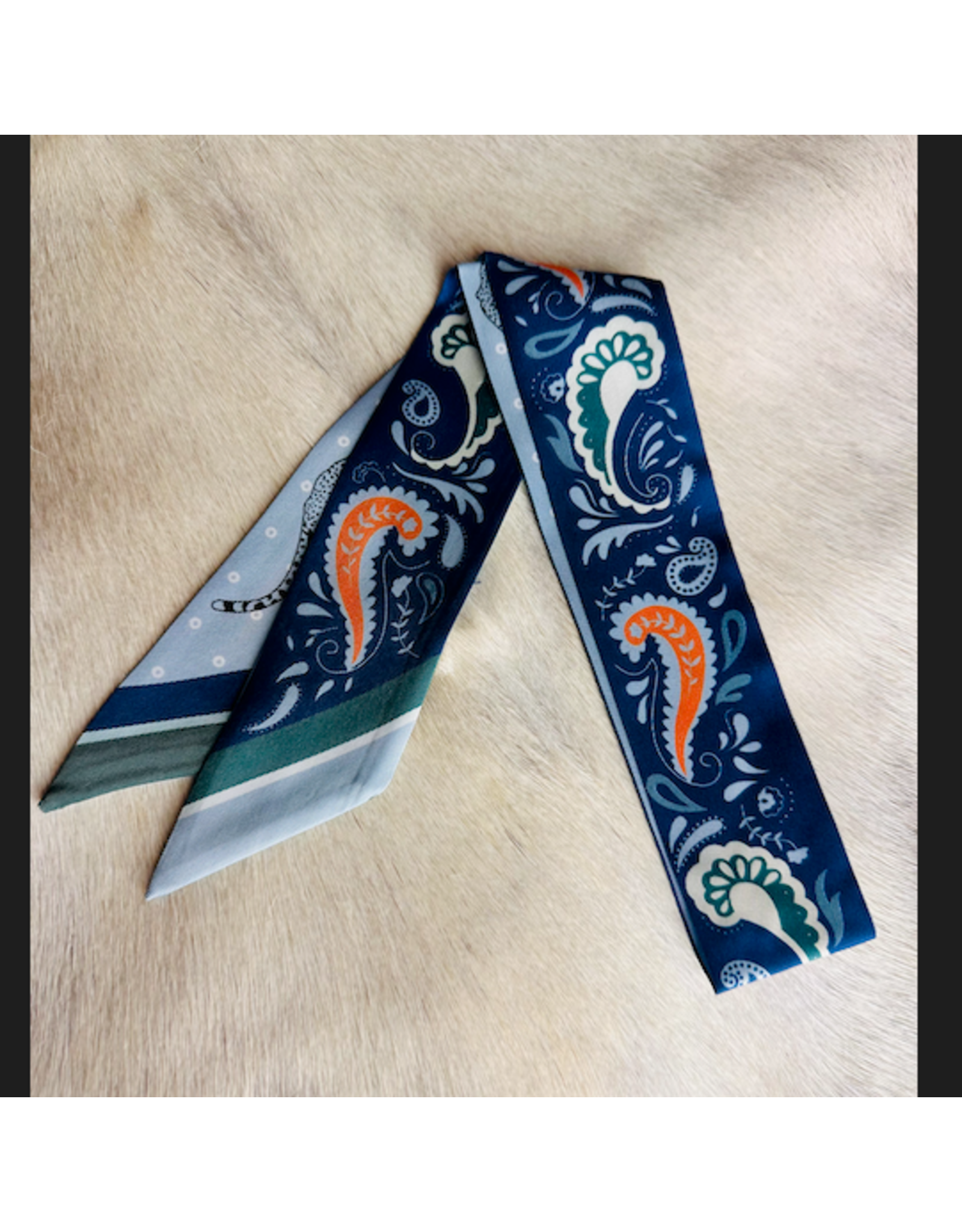 TWILLY REVERSIBLE BLUE ORANGE BANDANA/LIGHT BLUE CHEETAHS