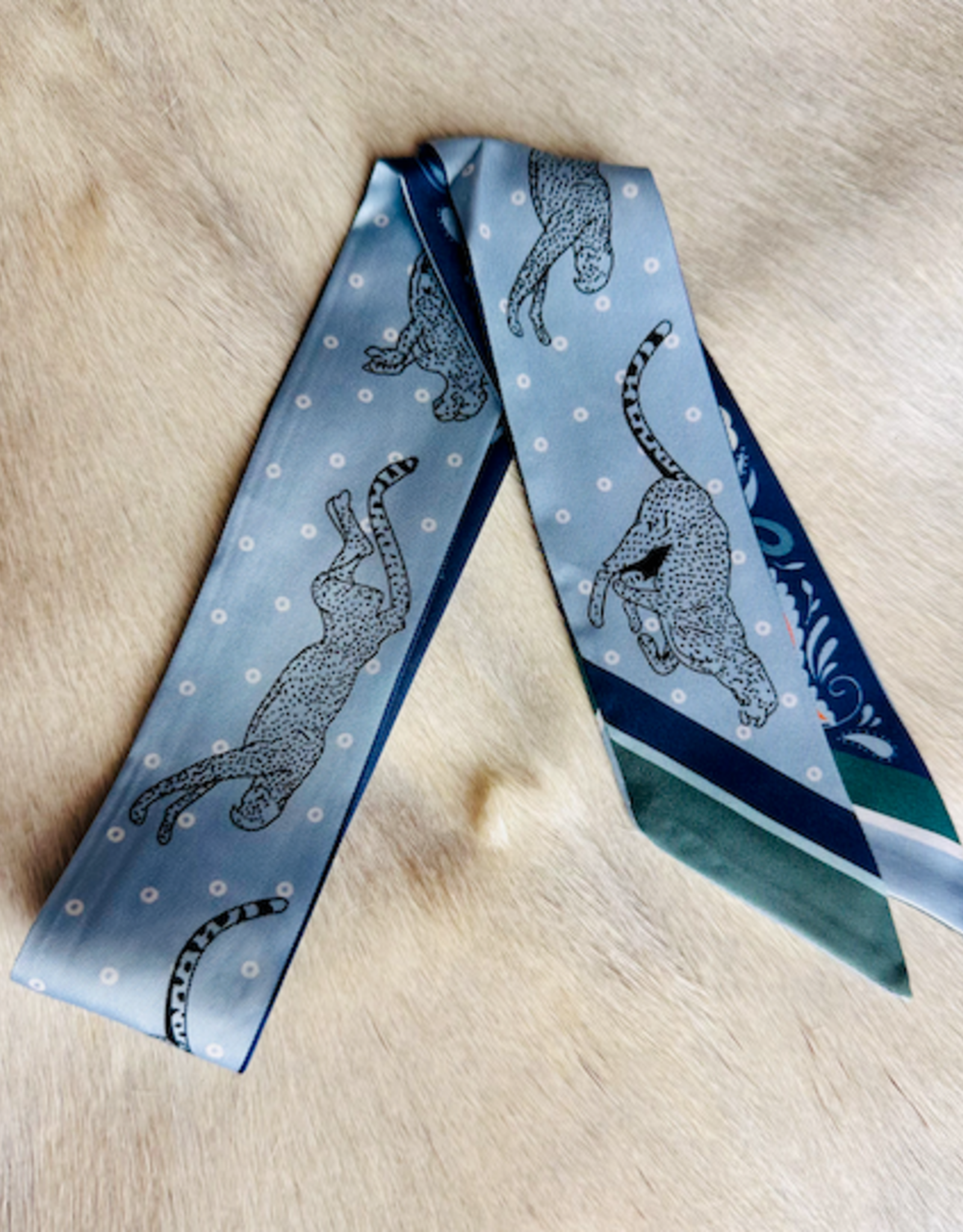 TWILLY REVERSIBLE BLUE ORANGE BANDANA/LIGHT BLUE CHEETAHS