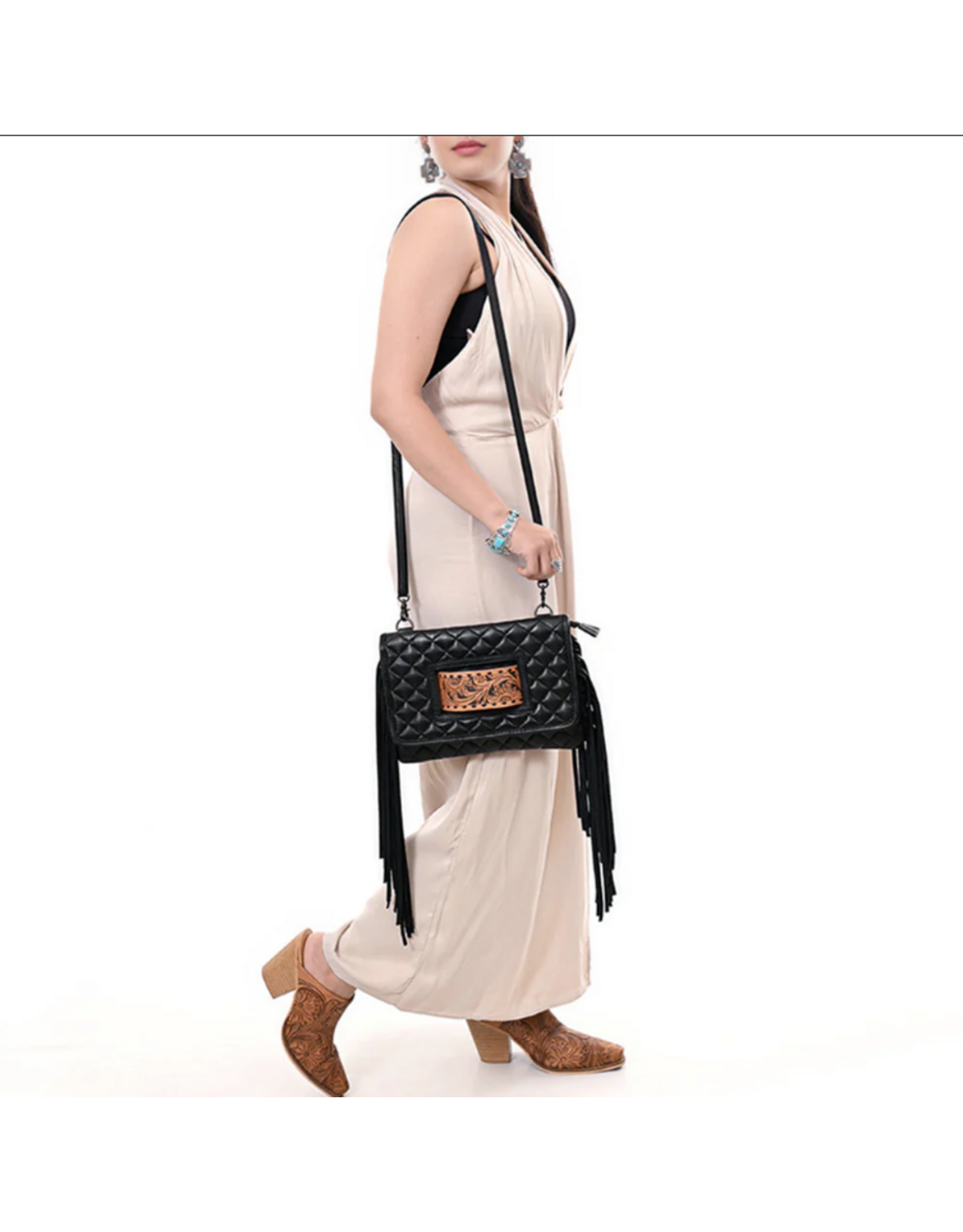 AD PURSE BLACK LEATHER QUILTED WITH LEATHER TOOLED PANEL