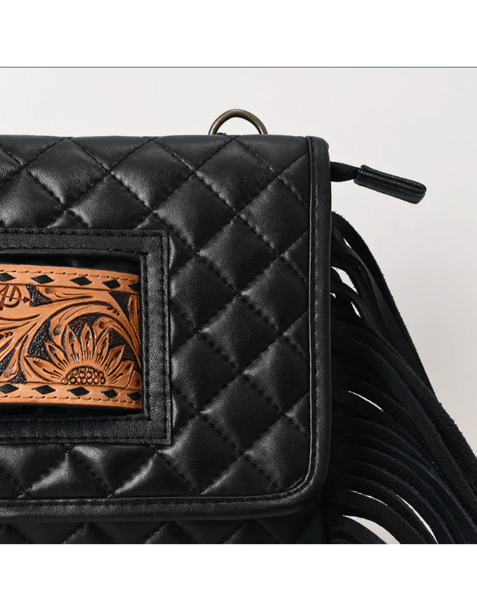 AD PURSE BLACK LEATHER QUILTED WITH LEATHER TOOLED PANEL