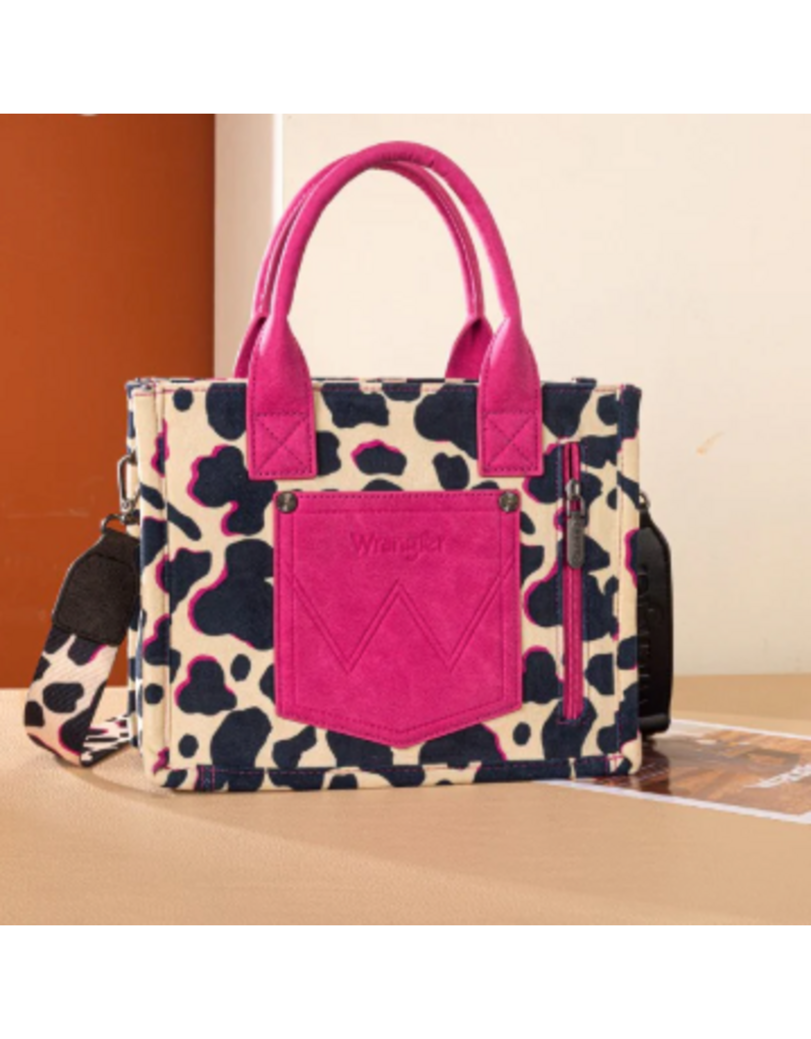 PURSE CROSSBODY WRANGLER CONCEALED CARRY COW PRINT HOT PINK