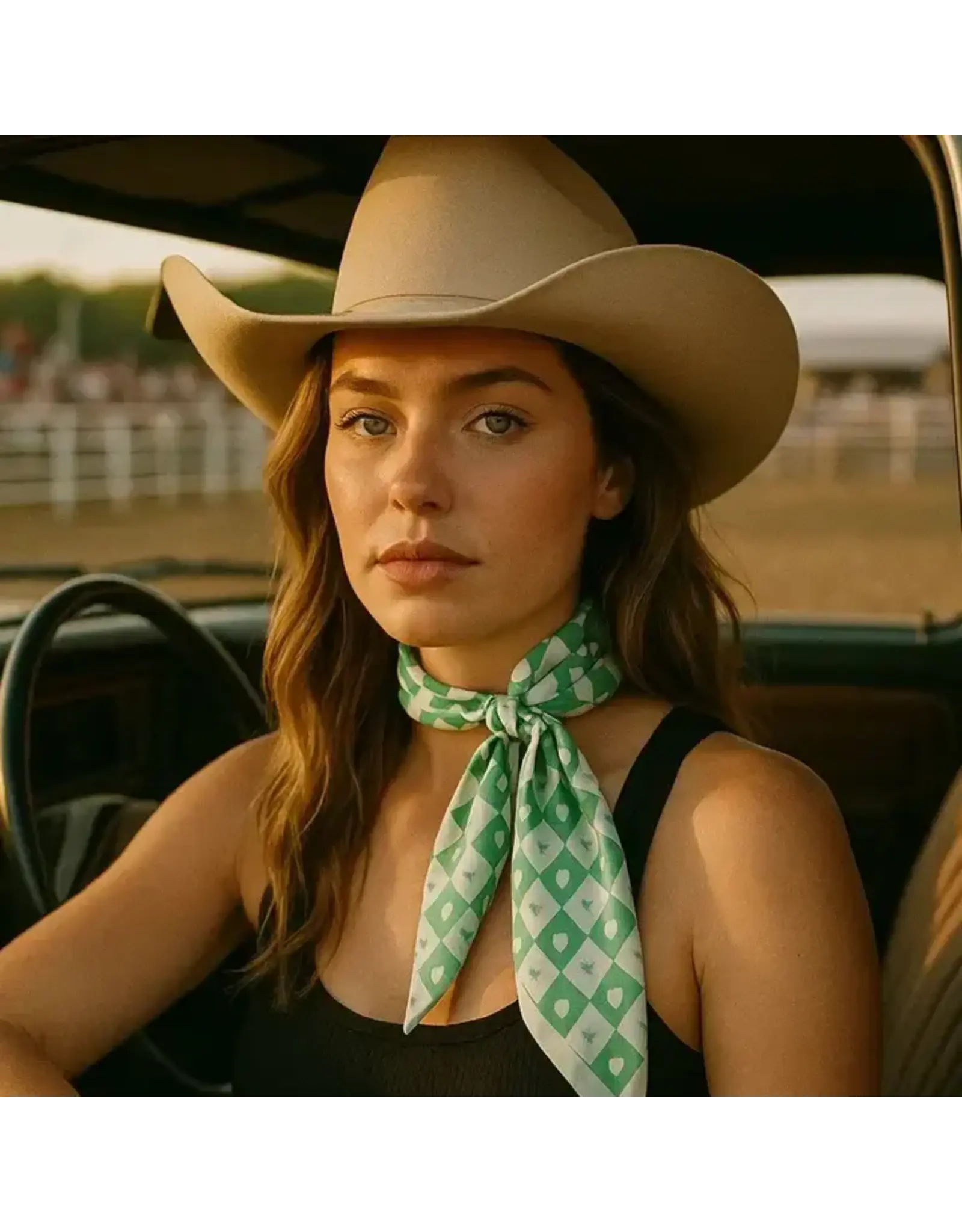 TWILLY GREEN AND WHITE CHECKERED WITH GREEN HEARTS