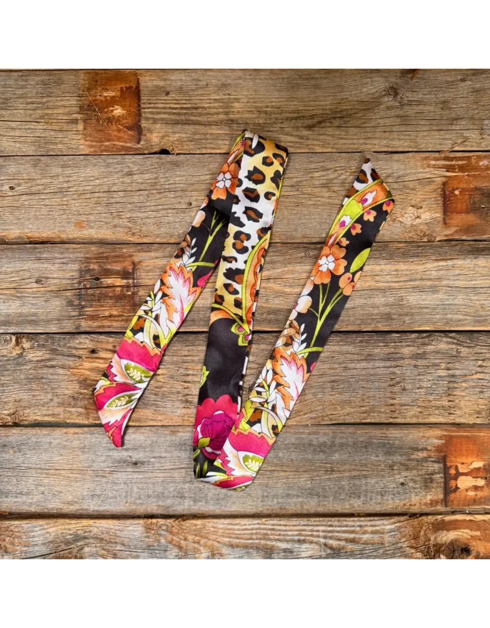 TWILLY BLACK WITH LEOPARD PATTERN AND FLOWERS