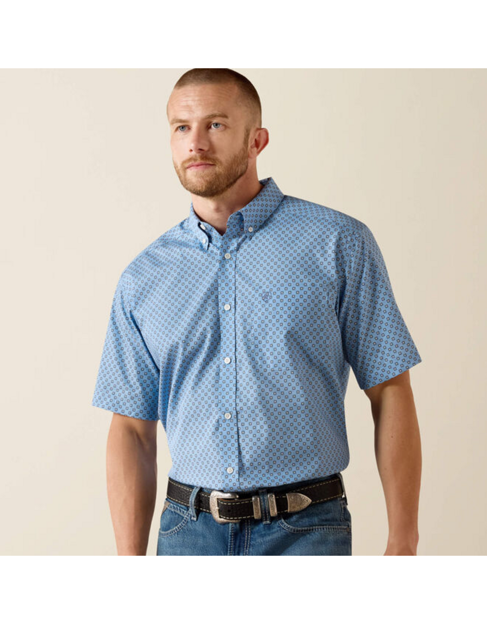 ARIAT SHIRT MNS S/S WF CASH BLISSFUL BLUE MEDALLION PRINT