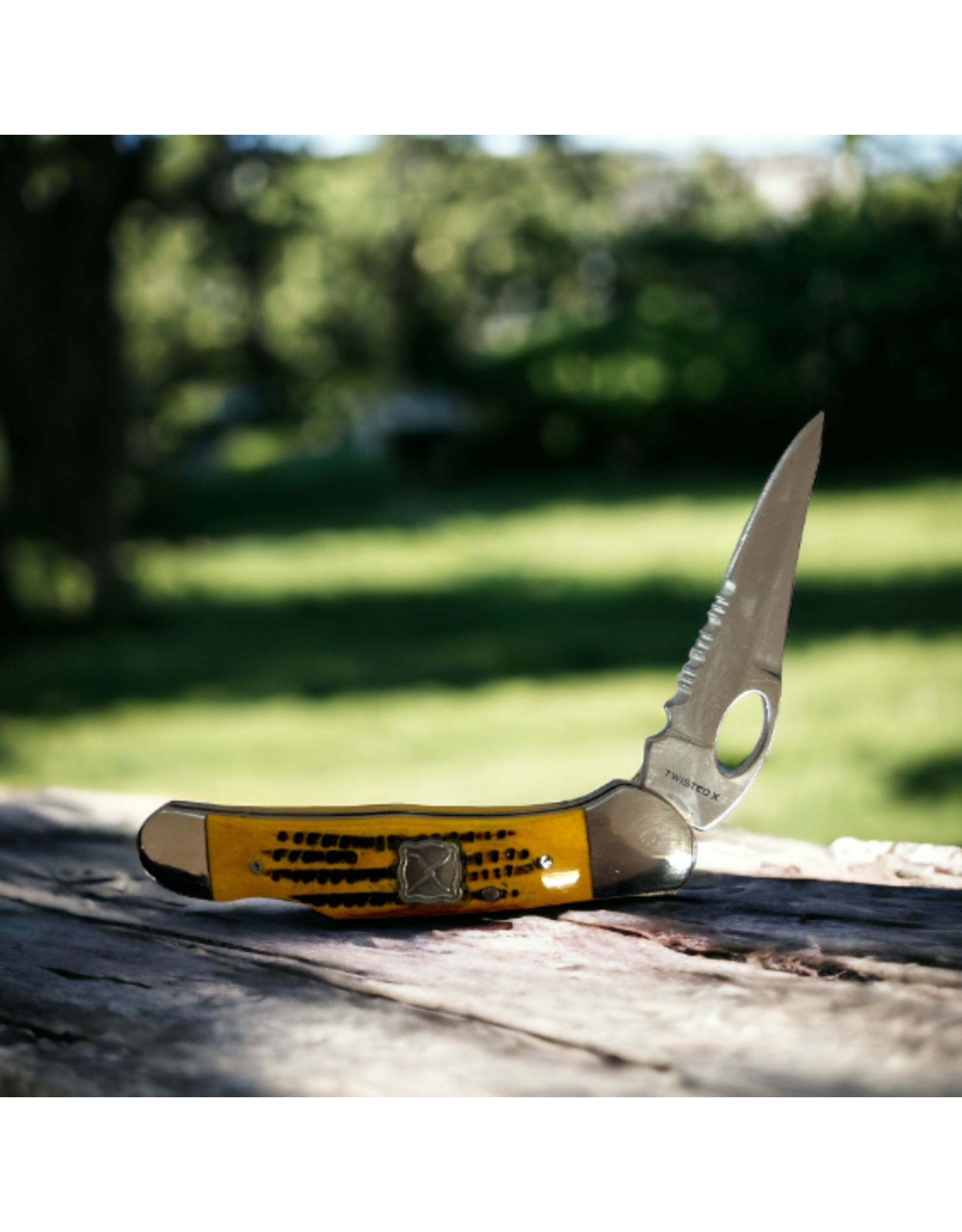 KNIFE TWISTED X AMBER, SERRATED BLADE