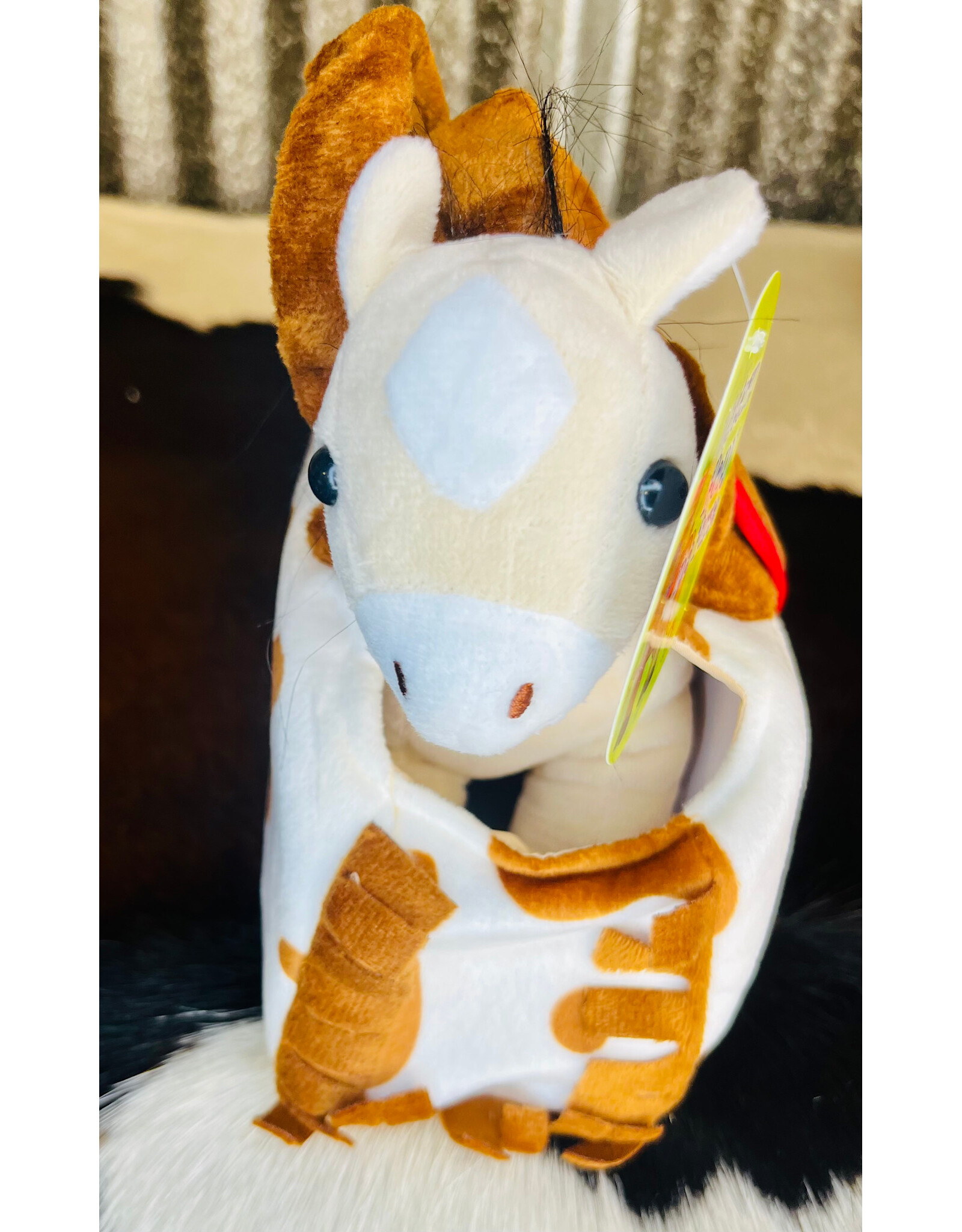 TOY CREAM PLUSH PONY IN BROWN/ WHITE COWPRINT CARRY PURSE