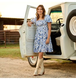 ARIAT DRESS WMS ARIAT WHITE WITH BLUE FLOWERS