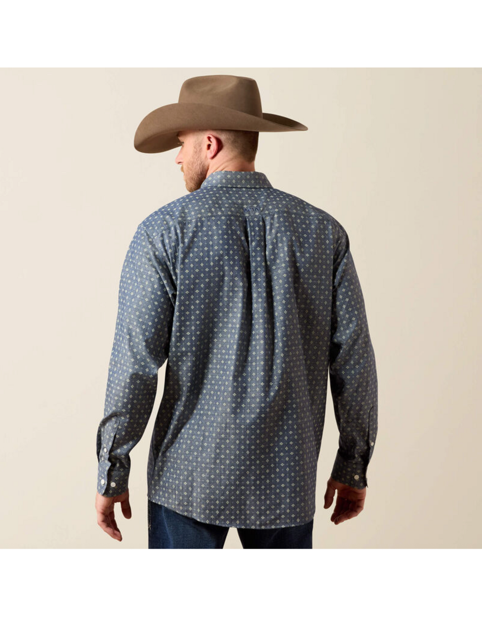 ARIAT SHIRT MNS ARIAT WALDEN CLASSIC FIT CHAMBRAY BLUE