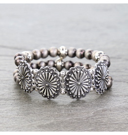 BRACELET STRETCH 2 LAYERED NAVAJO PEARL WITH CONCHOS