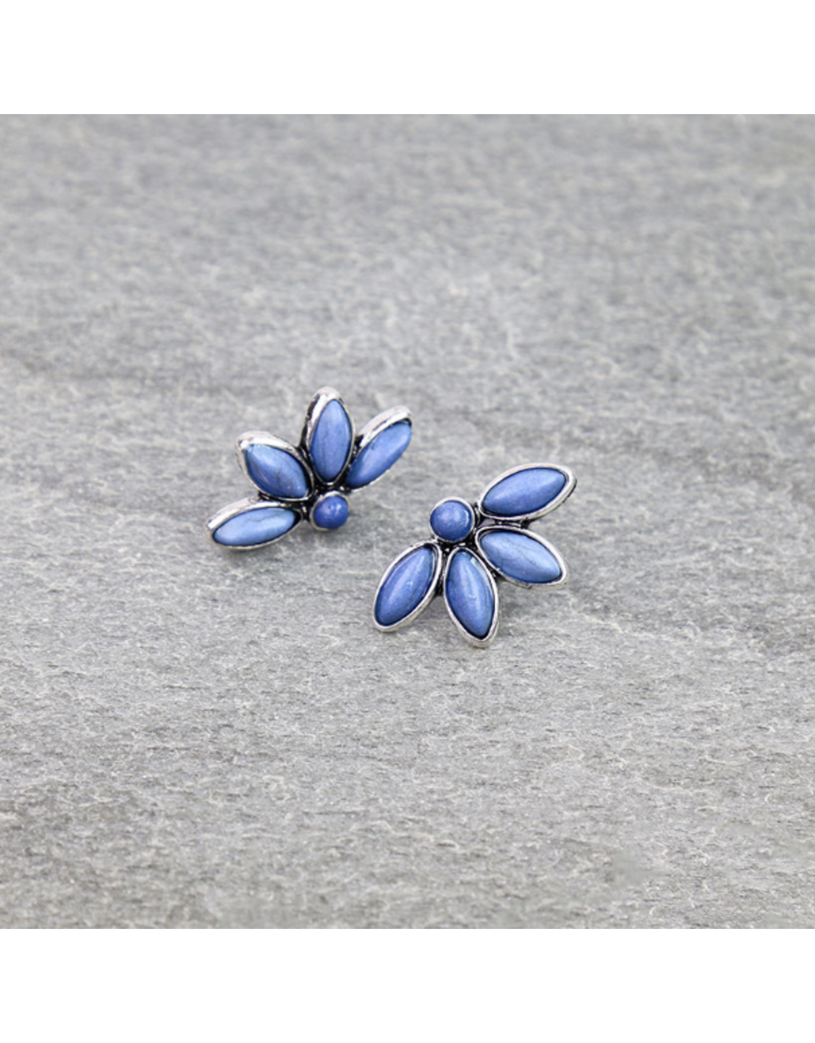 EARRING STUD FLOWER STONE