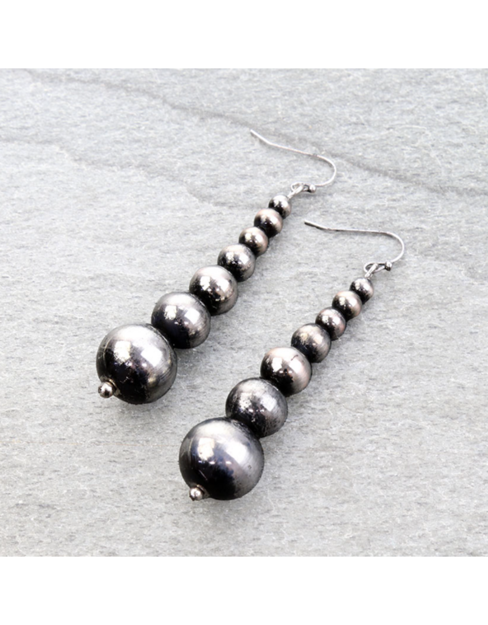 EARRING DANGLE GRADUATING NAVAJO PEARL