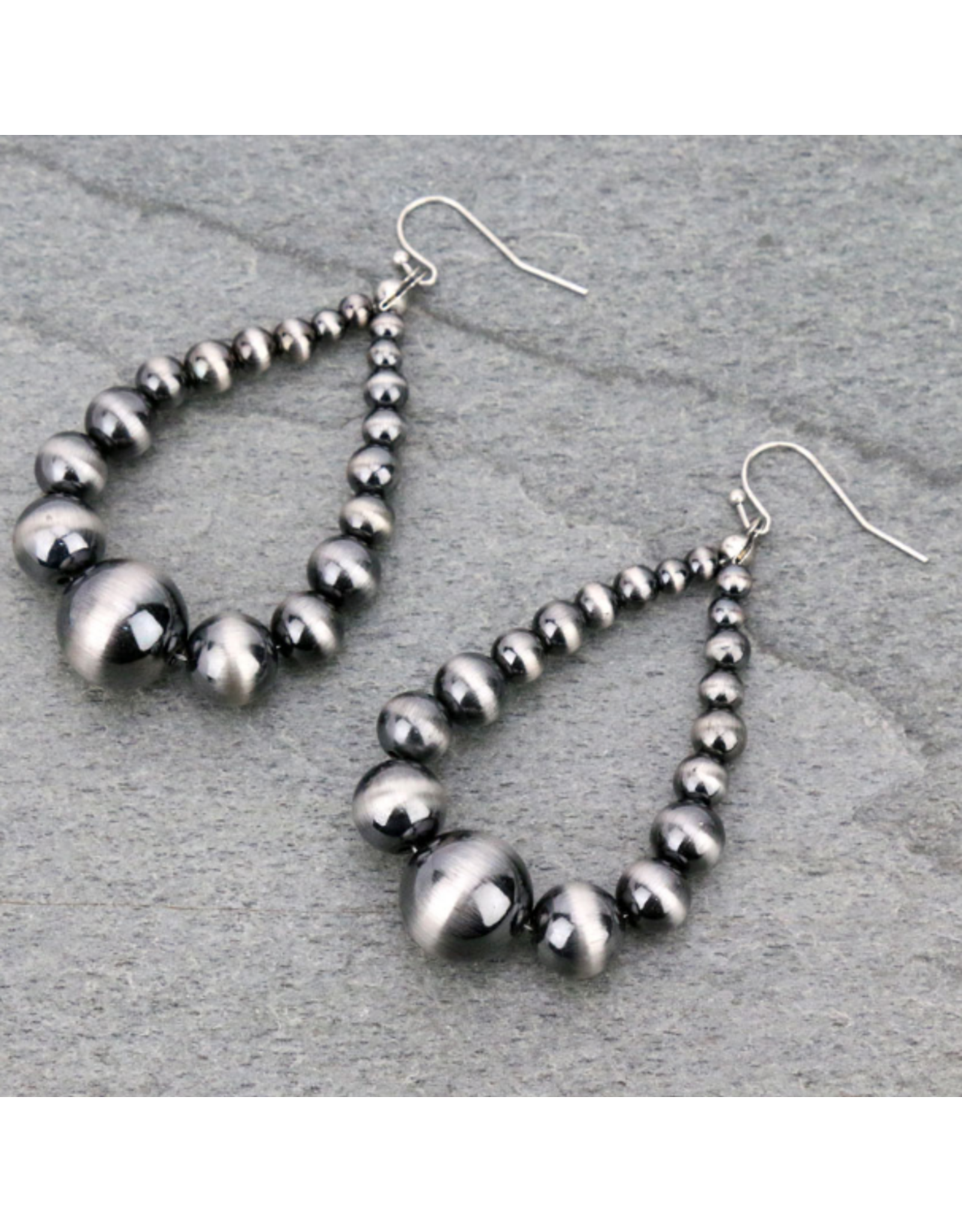 EARRING TEARDROP NAVAJO PEARL LARGE MIDDLE BEAD