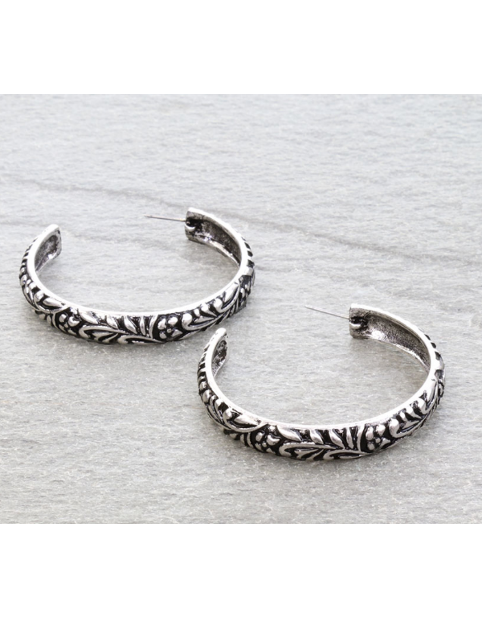 EARRING HOOP METAL ENGRAVED FLORAL
