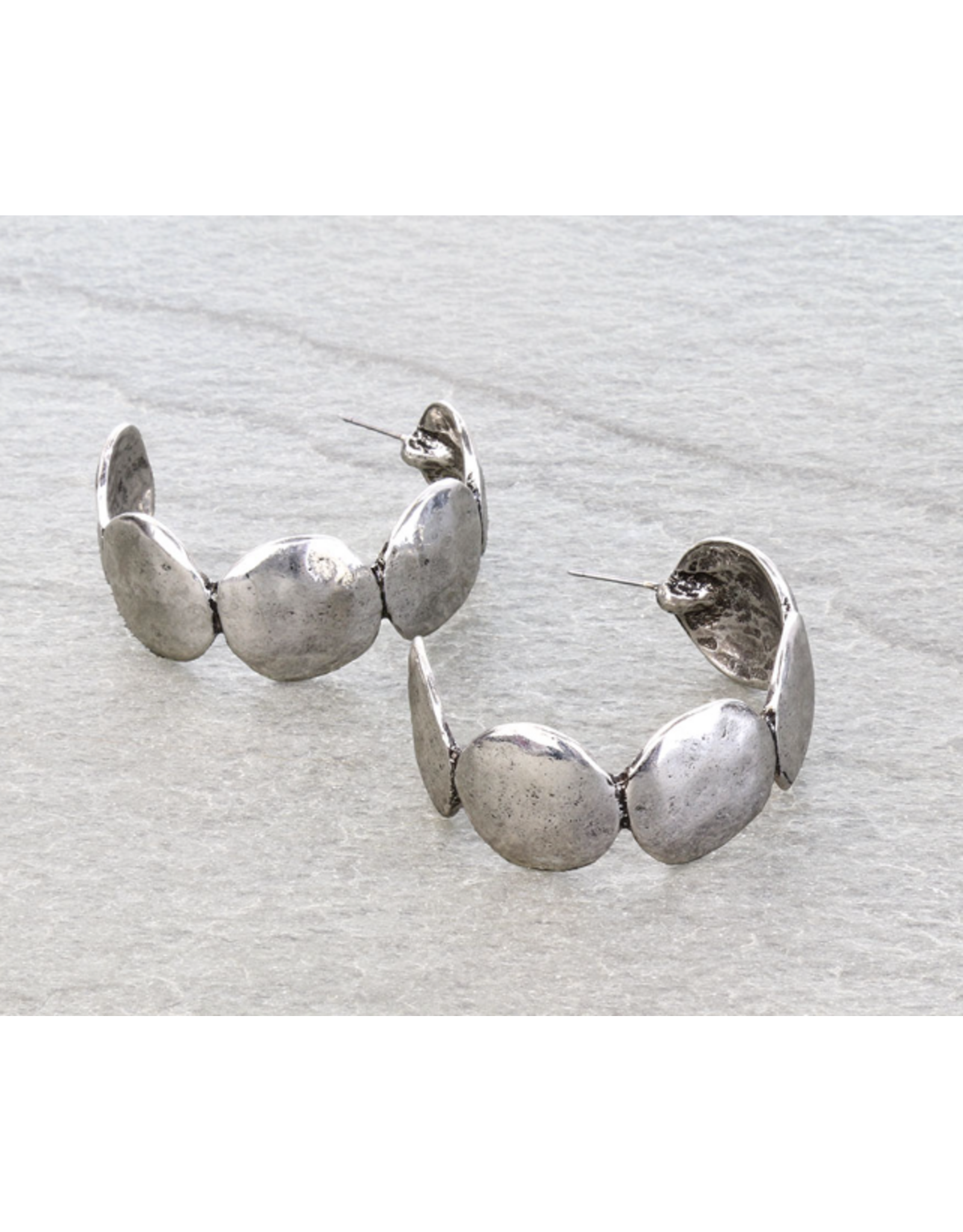 EARRING HOOP HAMMERED TXR SCULPTED