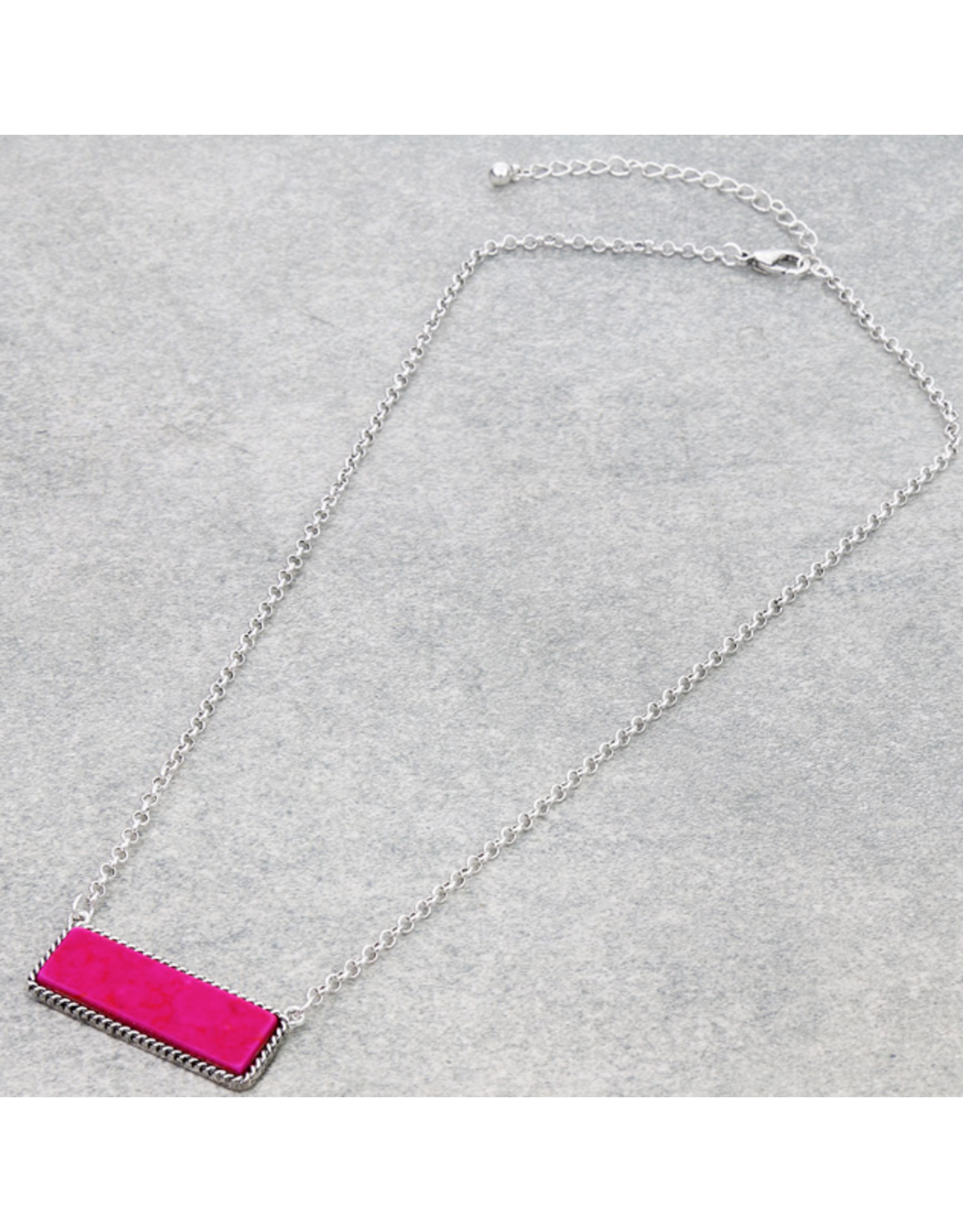 NECKLACE BAR STONE PENDENT