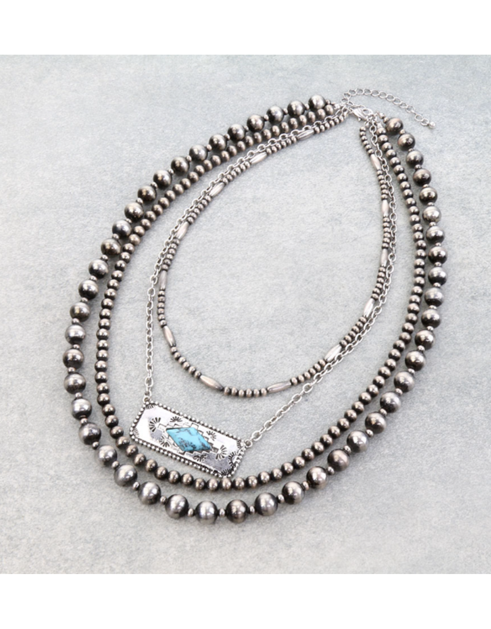 NECKLACE 4 LAYERED NAVAJO PEARL & AZTEC BAR