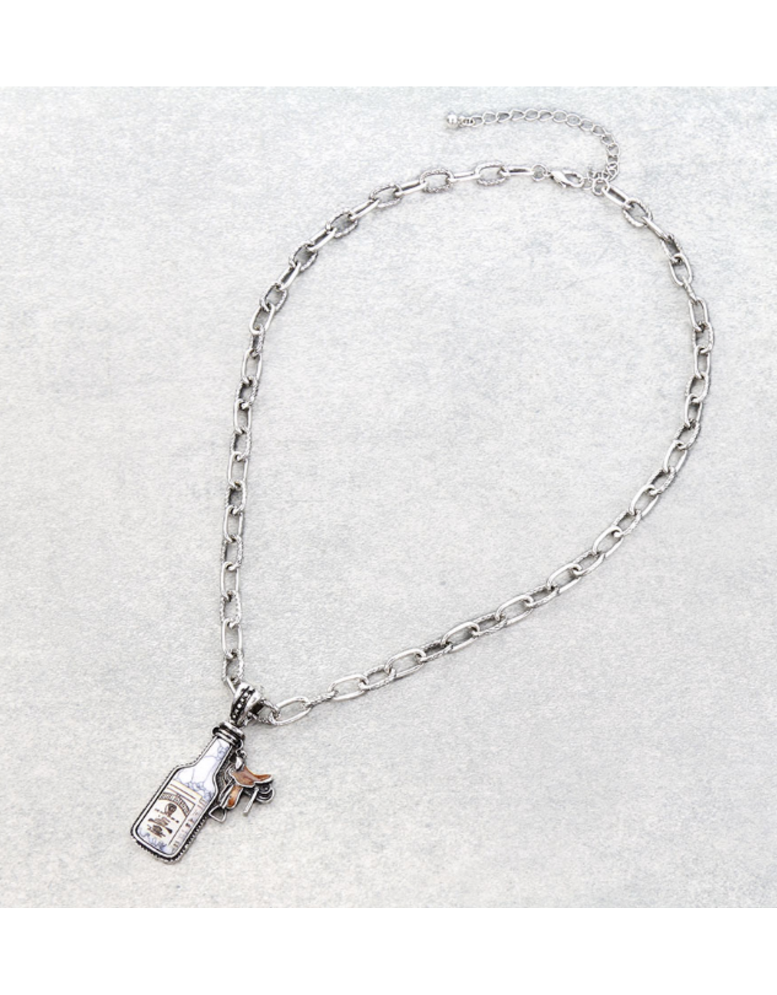 NECKLACE WESTERN WHISKEY BOTTLE AND SADDLE