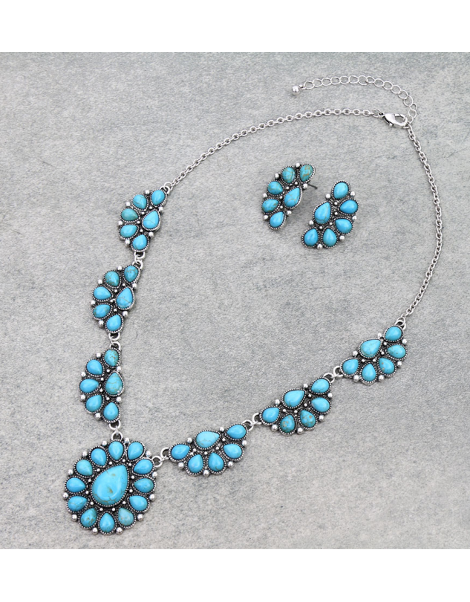 NECKLACE SET WESTERN TURQUOISE HALF CONCHO TO FULL CONCHO