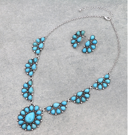 NECKLACE SET WESTERN TURQUOISE HALF CONCHO TO FULL CONCHO