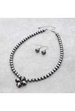 NECKLACE WITH EARRINGS NAVAJO PEARL WITH PEARL CLUSTERS 15"