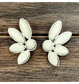 EARRING STUD 1.2" HALF FLOWER
