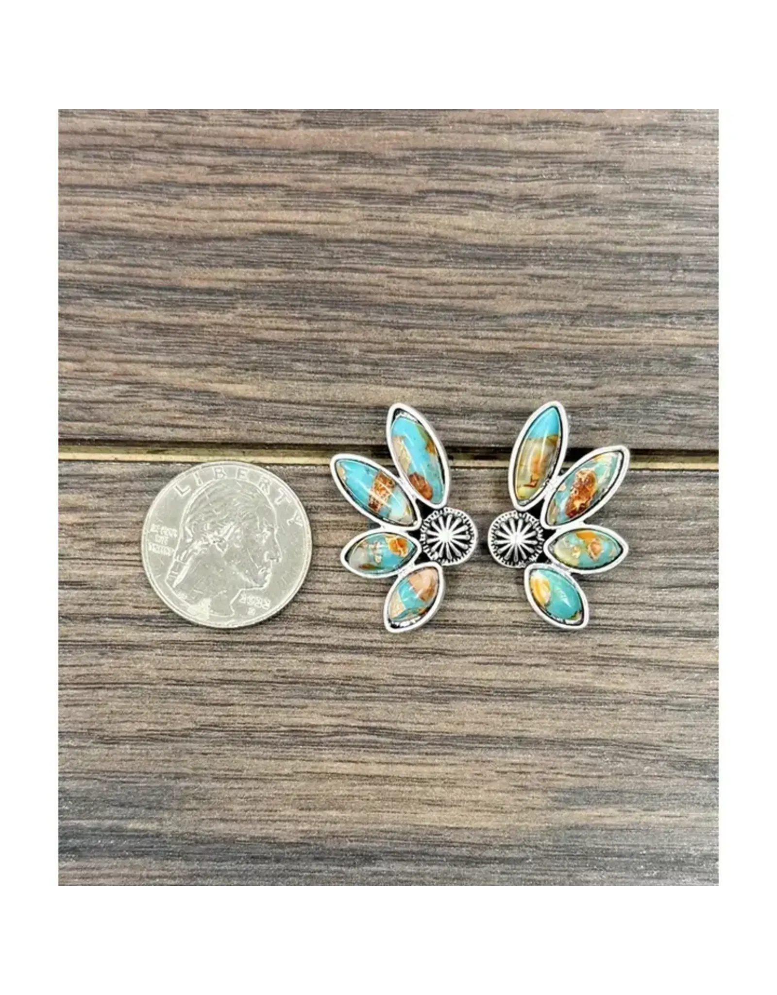 EARRING STUD 1.2" HALF FLOWER