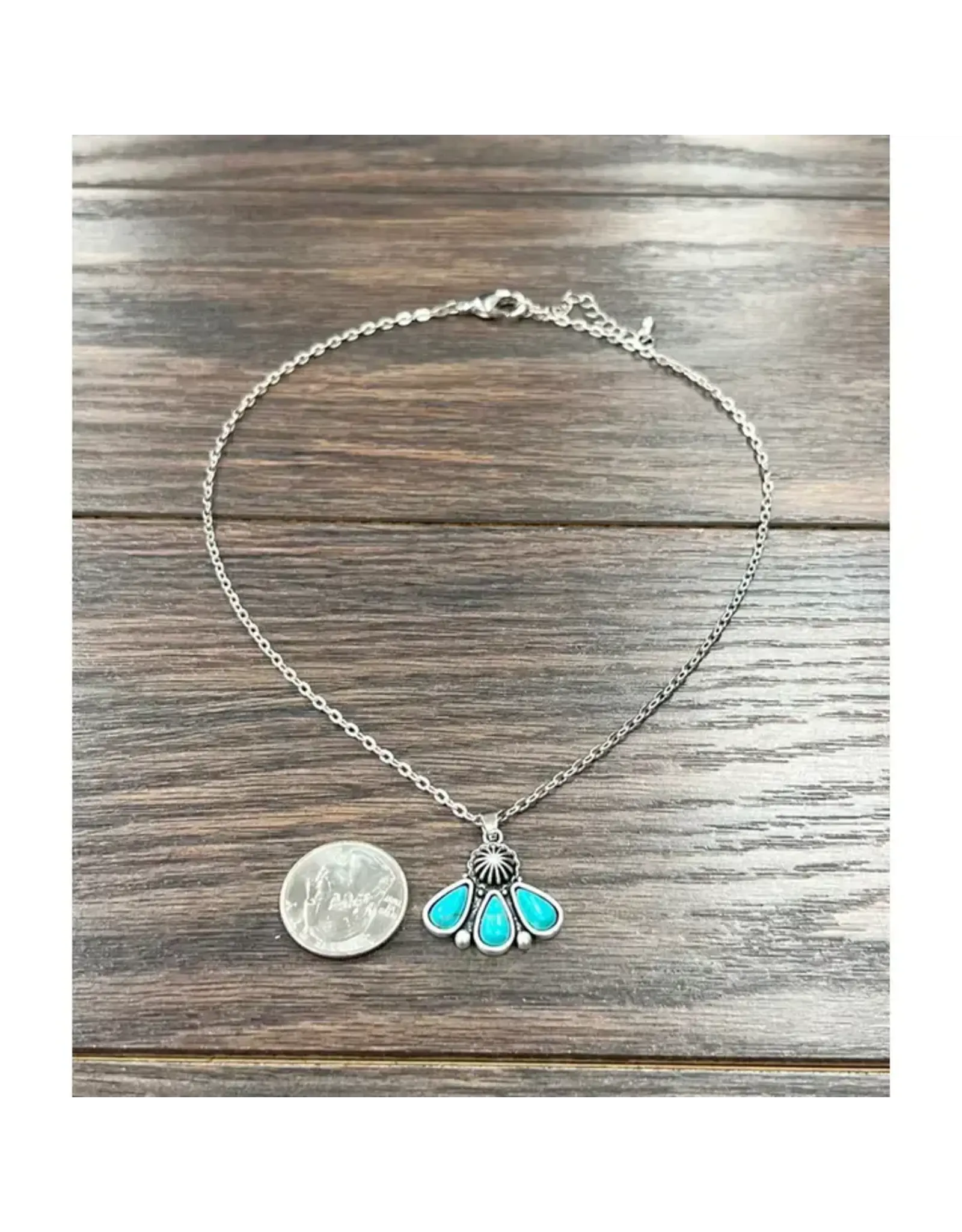 NECKLACE CHAIN THREE TEARDROP TURQUOISE STONE PENDANT