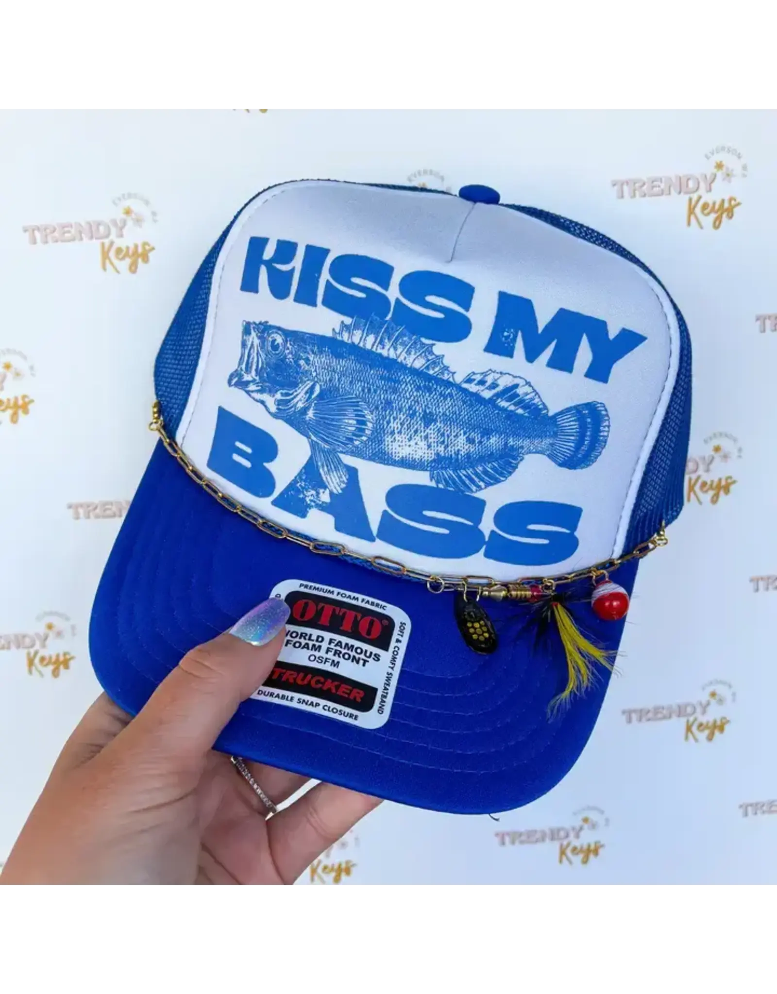 TRUCKER CAP WOMENS KISS MY BASS WITH CHAIN