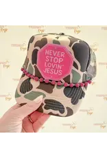 TRUCKER CAP WOMENS NEVER STOP LOVING JESUS