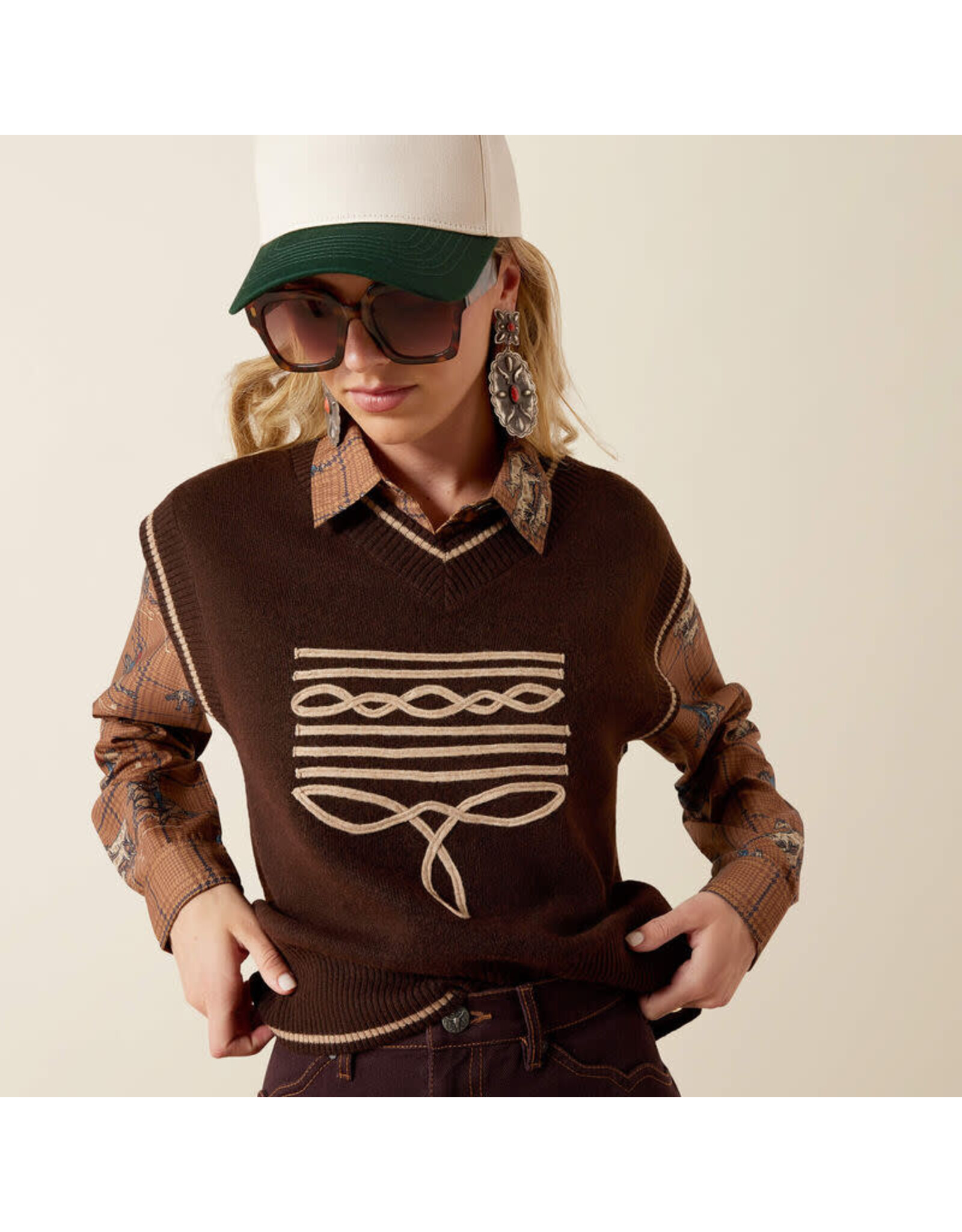 SWEATER VEST WMS ARIAT COFFEE BOOT STITCH